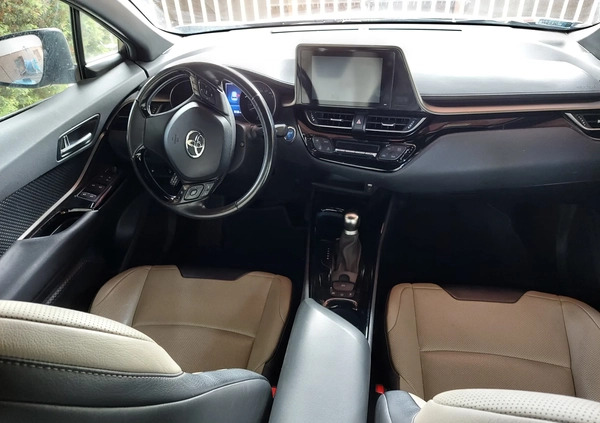 Toyota C-HR cena 95000 przebieg: 70126, rok produkcji 2019 z Przeworsk małe 22